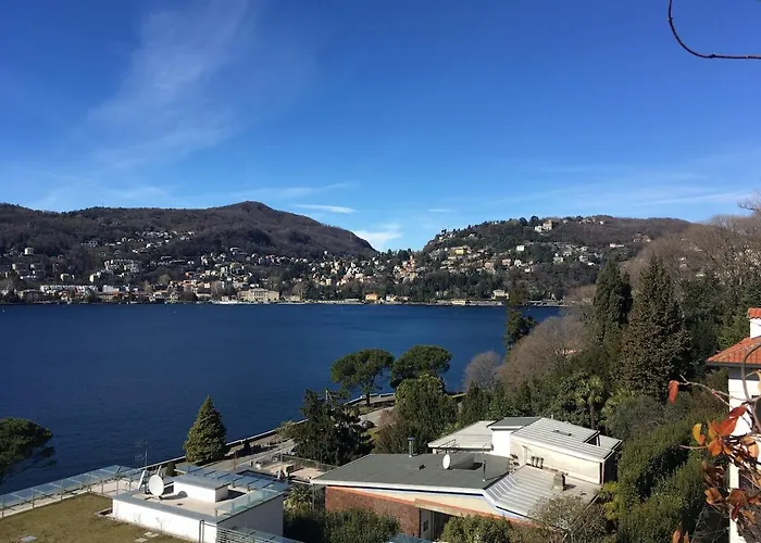 Splendid View Of Attico Côme